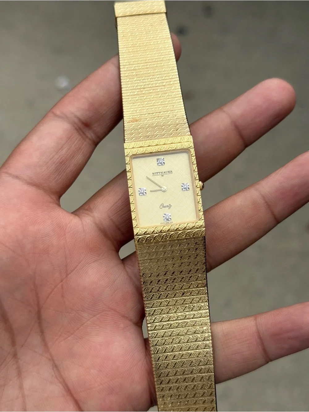 Wittnauer vintage DIAMOND AWARD Gold tank Quartz  men’s rare watch
